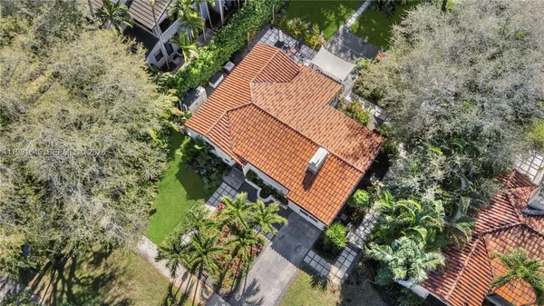 $11,000 | 70 Northeast 97th Street, Miami Shores, FL 33138