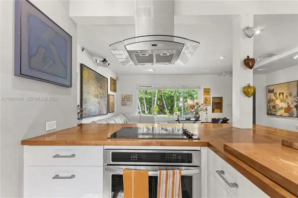 $11,000 | 70 Northeast 97th Street, Miami Shores, FL 33138