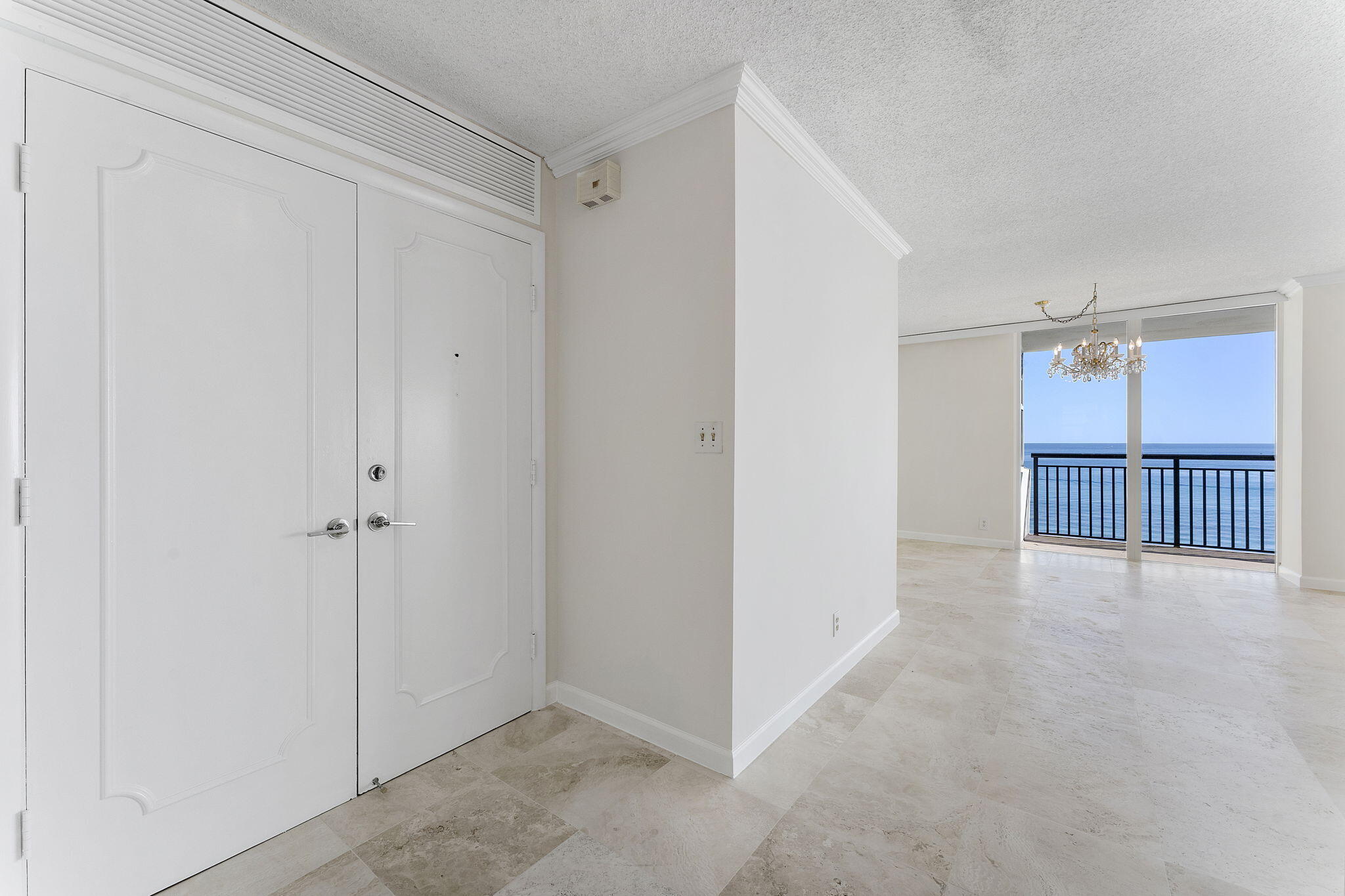 2000 South Ocean Boulevard, Unit 8A Boca Raton, FL 33432 - Photo 4 of 66 38-web-or-mls-DSC05603