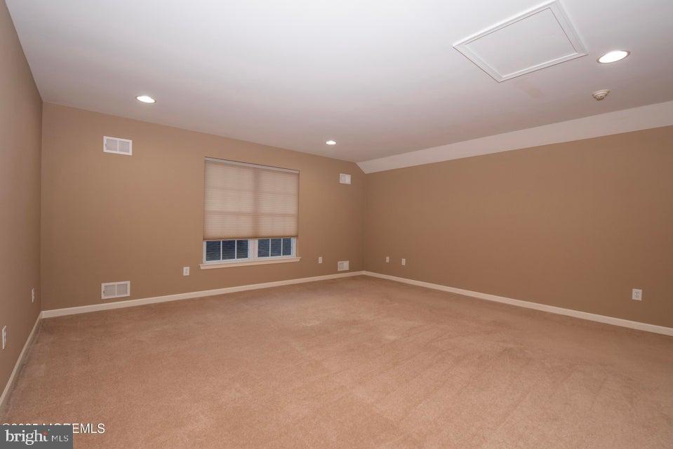 110 Wild Dunes Way Jackson, NJ 08527 - Photo 66 of 82 an empty room with a window