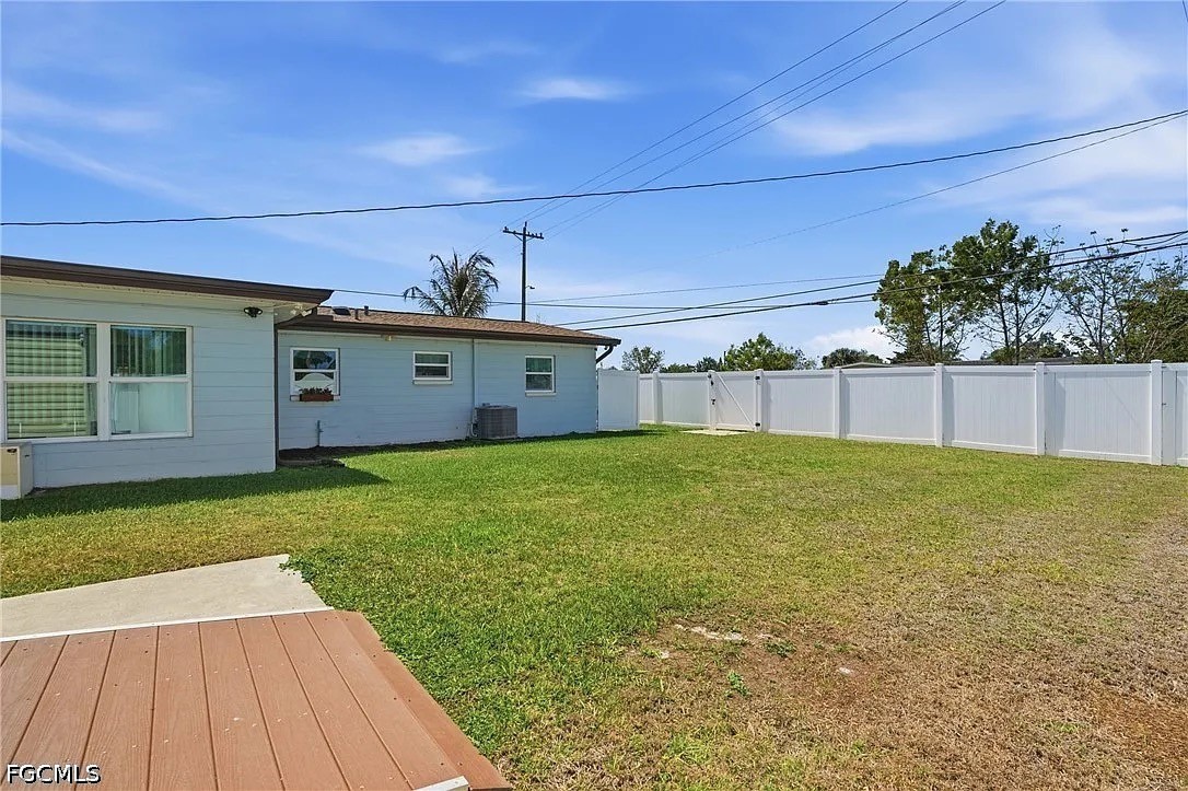 401 East Jasmine Road Lehigh Acres, FL 33936 - Photo 30 of 43
