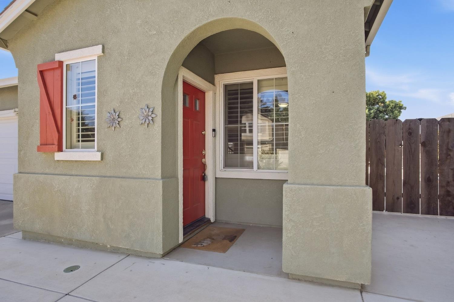 4185 Pathway Lane Turlock, CA 95382 - Photo 4 of 33 Gallery Image 4