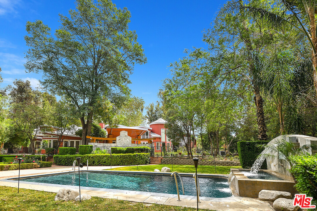 20700 Northridge Road Chatsworth, CA 91311 - Photo 19 of 24