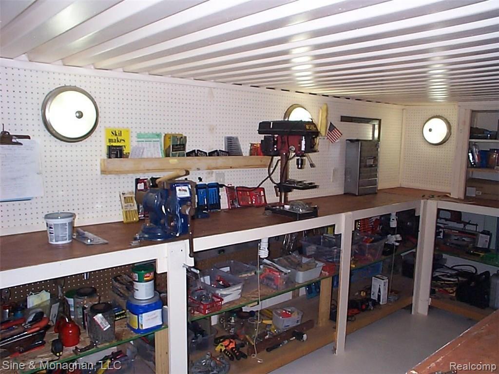 962 North Riverside Avenue St. Clair, MI 48079 - Photo 86 of 99 86 TOOL RM IN BSMT 962 N RIVERSIDE.JPG