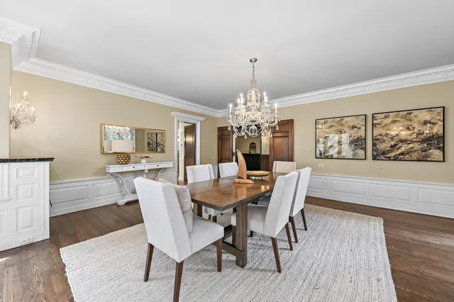 $1,195,000 | 2225 North Lake Drive, Milwaukee, WI 53202