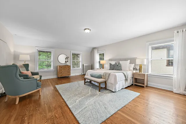 $1,195,000 | 2225 North Lake Drive, Milwaukee, WI 53202