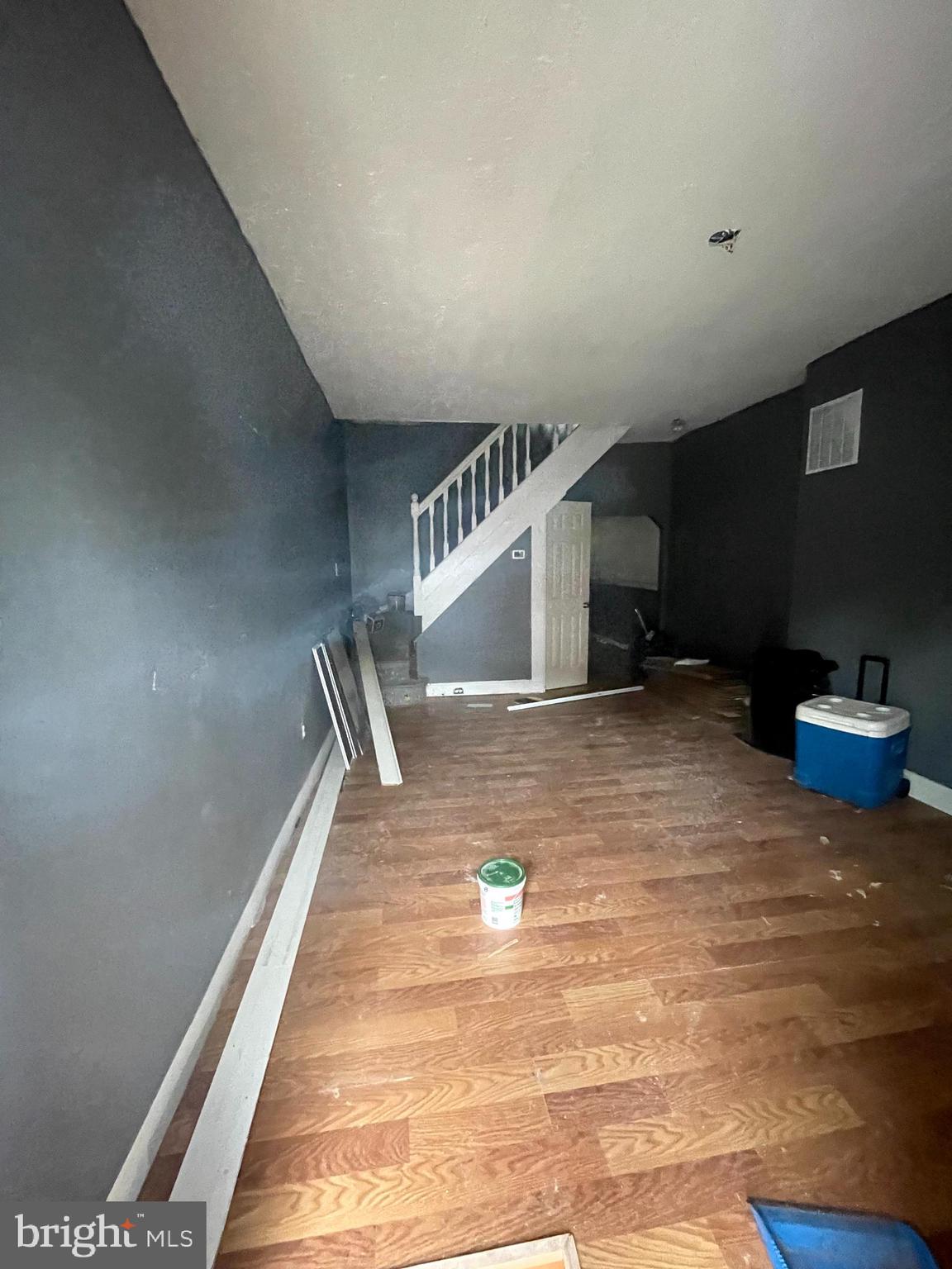 2007 East Hoffman Street Baltimore, MD 21213 - Photo 2 of 12