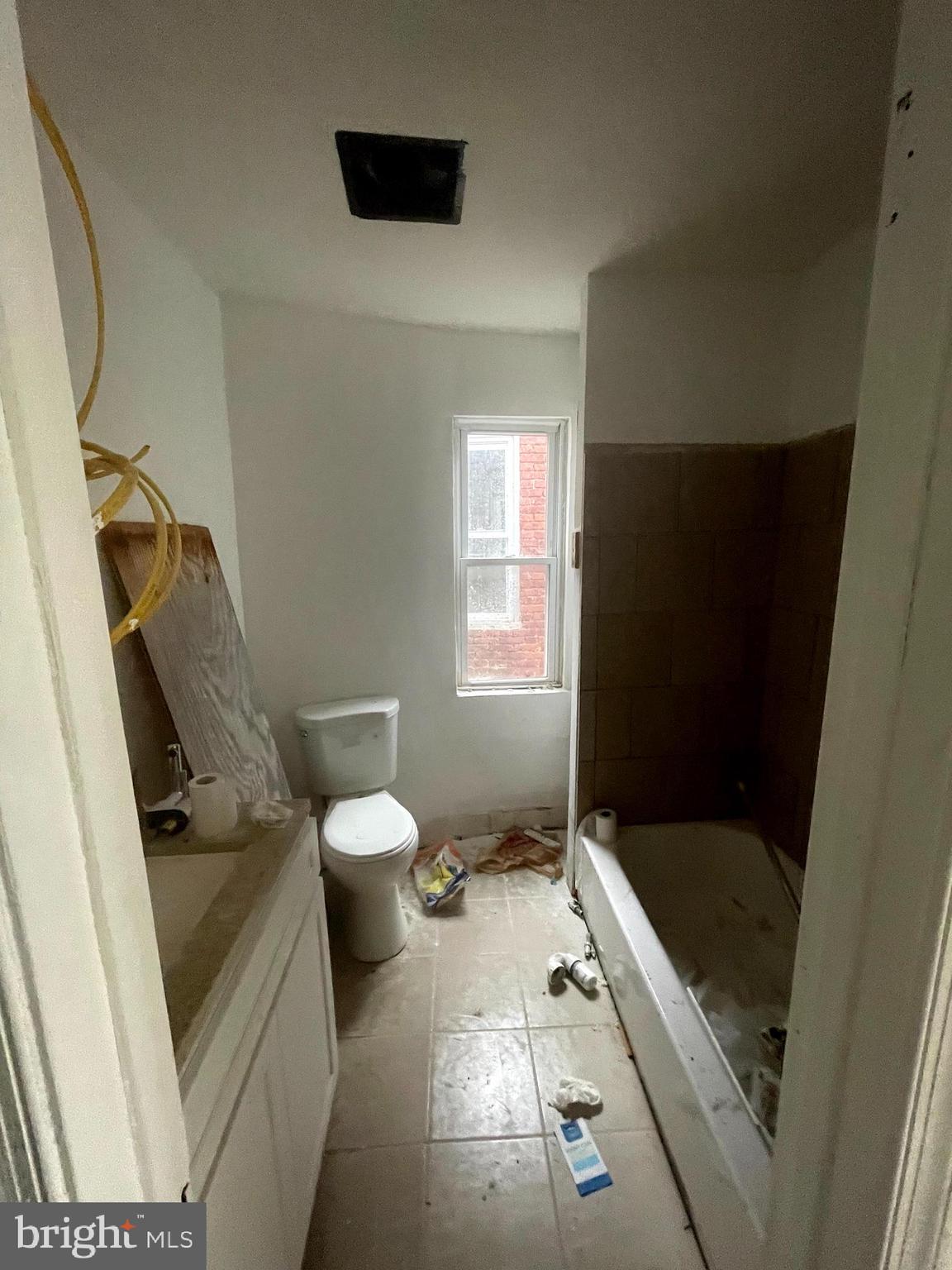 2007 East Hoffman Street Baltimore, MD 21213 - Photo 5 of 12