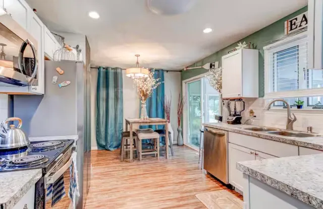 $340,000 | 1630 Weymouth Street, West Bloomfield, MI 48324