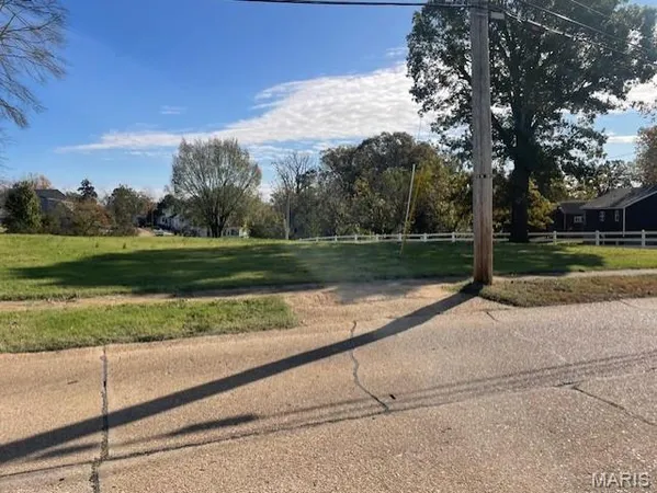 $44,700 | 122 South 11th Street, Poplar Bluff, MO 63901
