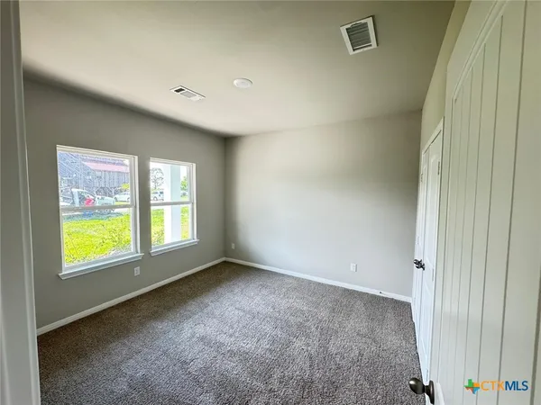 $275,000 | 607 West Bayshore Drive, Palacios, TX 77465