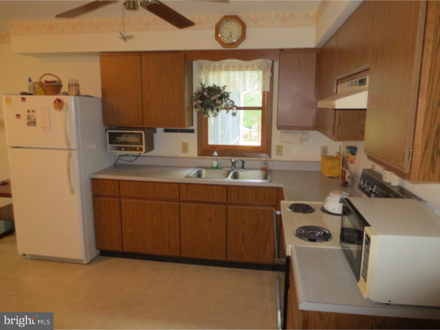 56 Queen Road Millville, NJ 08332 - Photo 8 of 25 Gallery Image 8