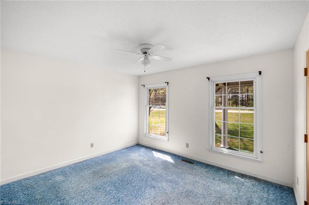 2906 Leonard Road Lexington, NC 27295 - Photo 12 of 20