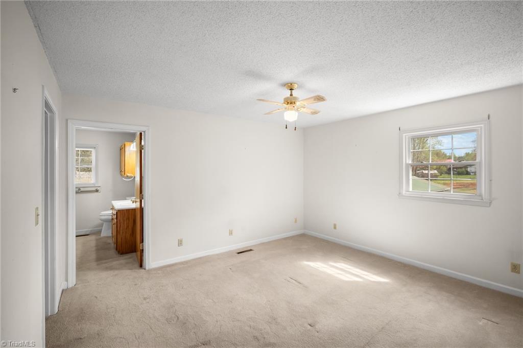 2906 Leonard Road Lexington, NC 27295 - Photo 14 of 20