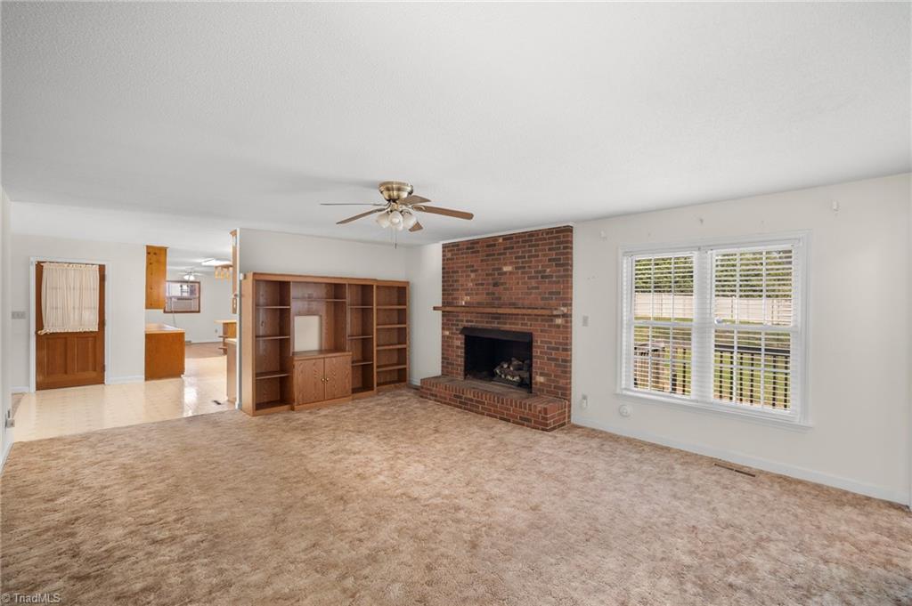 2906 Leonard Road Lexington, NC 27295 - Photo 5 of 20