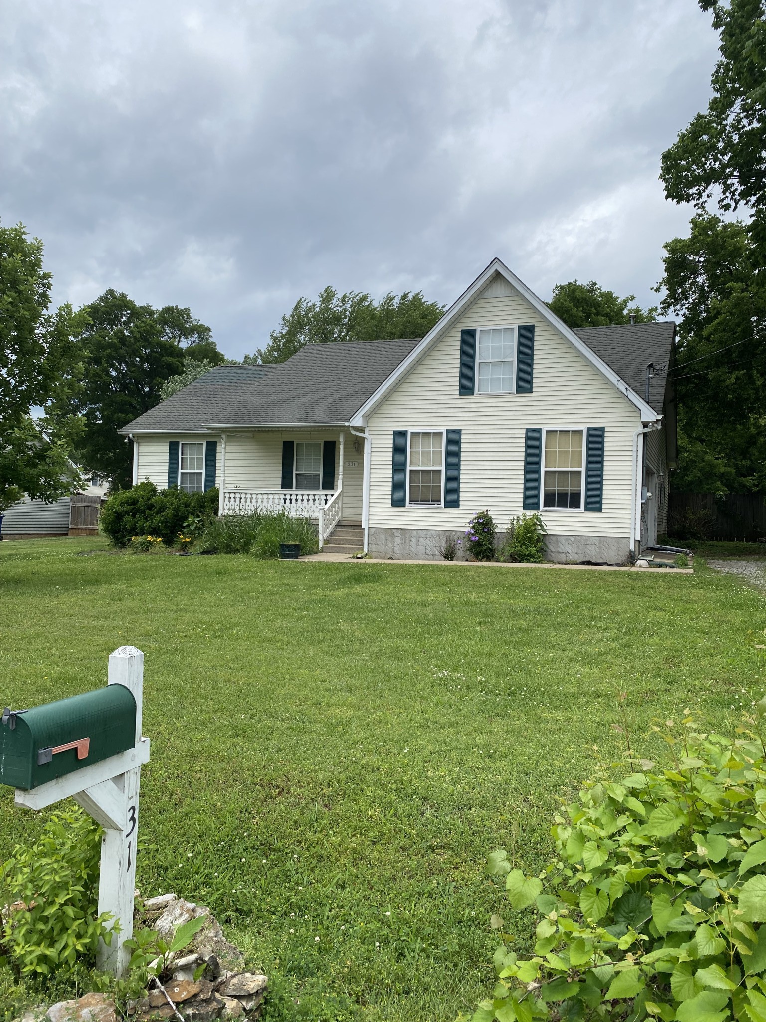 231 Shrewsbury Road Murfreesboro, TN 37129 - Photo 1 of 8 Gallery Image 1