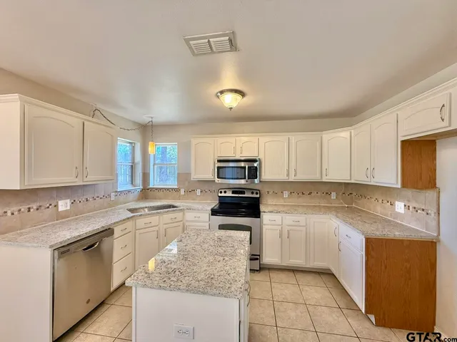 $2,095 | 5642 Palo Pinto Drive, Tyler, TX 75707