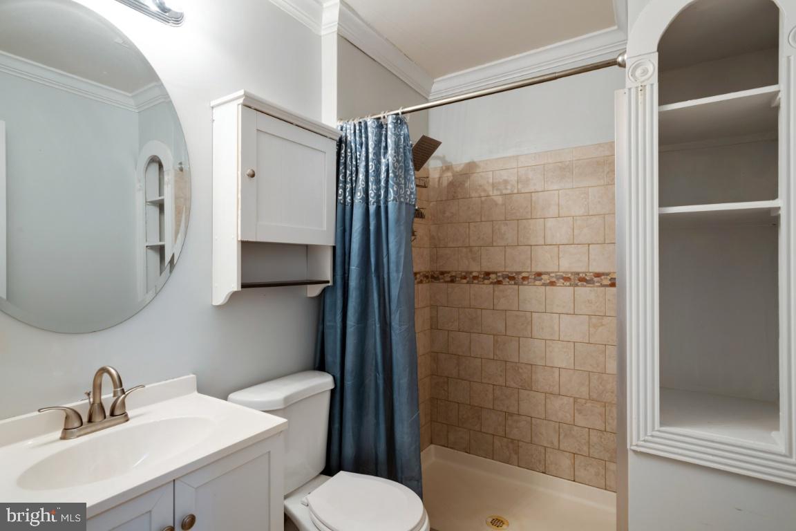 15368 Rocky Ridge Lane Culpeper, VA 22701 - Photo 14 of 35 Hallway full bath