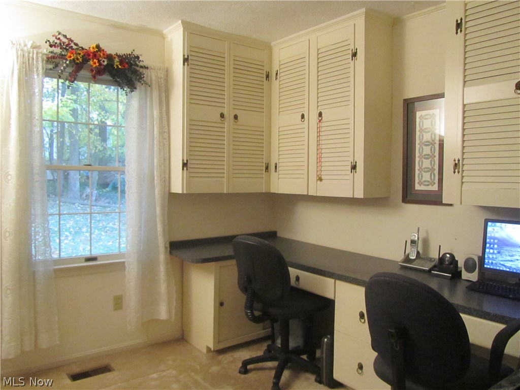 9512 Hoose Road Mentor, OH 44060 - Photo 18 of 25 Gallery Image 18