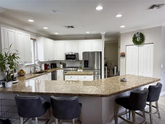 $5,000 | 2239 Southeast 19th Avenue, Unit 2239, Homestead, FL 33035