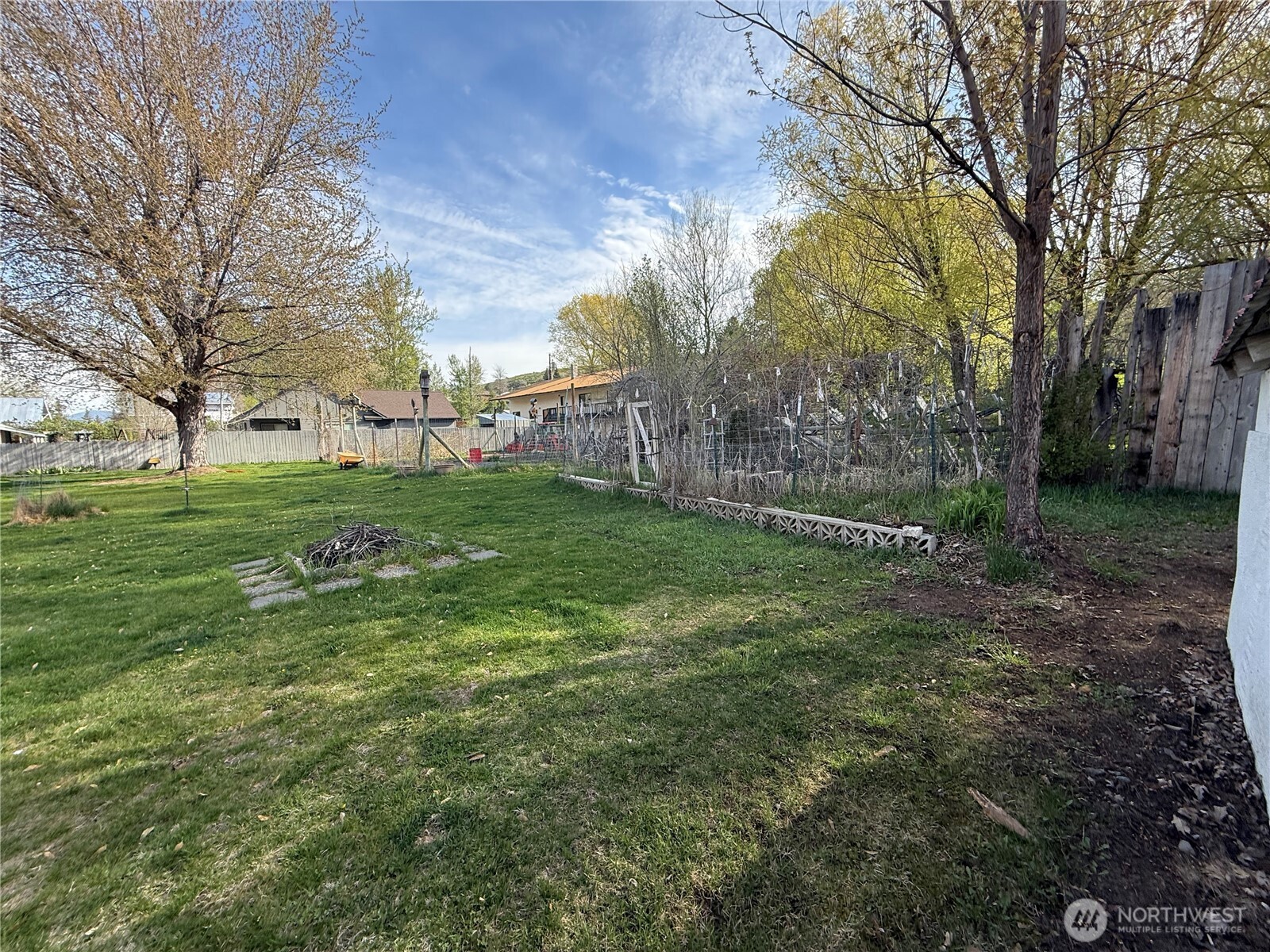 274 Corral Street Winthrop, WA 98862 - Photo 32 of 40