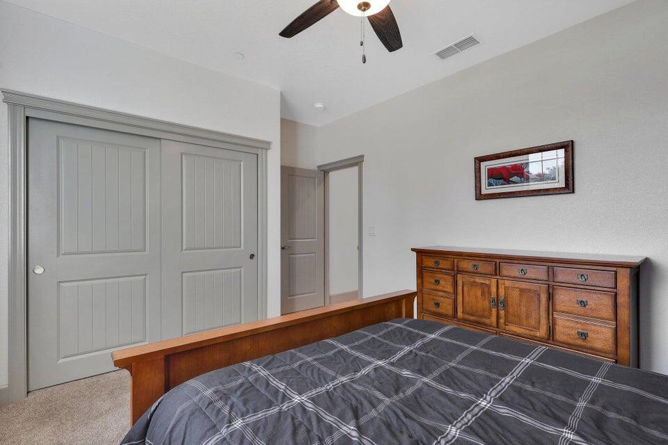 4724 Squirrel Run Court Redding, CA 96002 - Photo 17 of 28 Bedroom 2