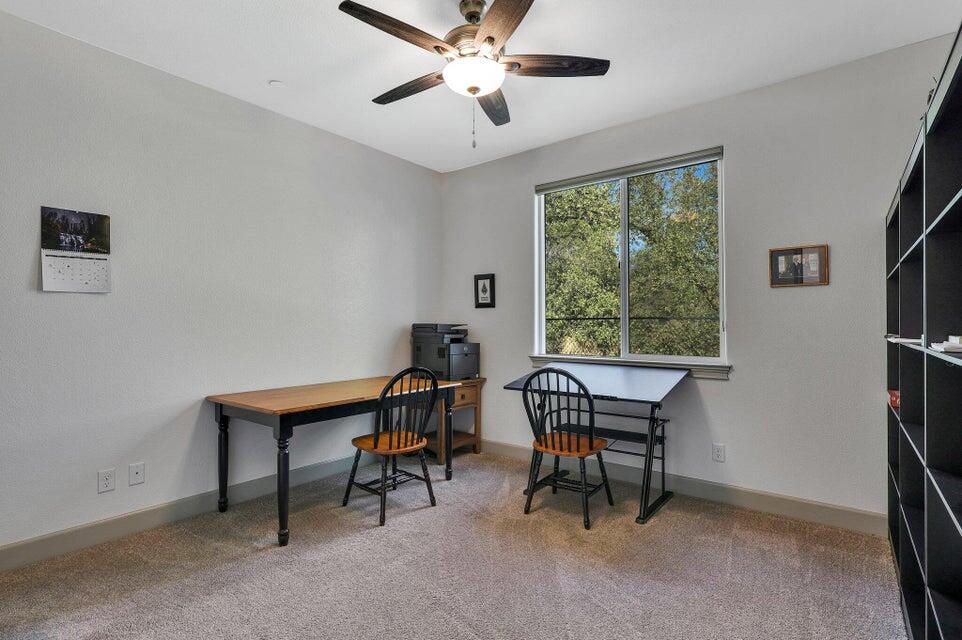 4724 Squirrel Run Court Redding, CA 96002 - Photo 18 of 28 Bedroom 3