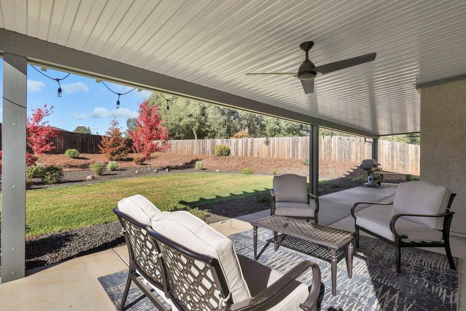 4724 Squirrel Run Court Redding, CA 96002 - Photo 22 of 28 Patio