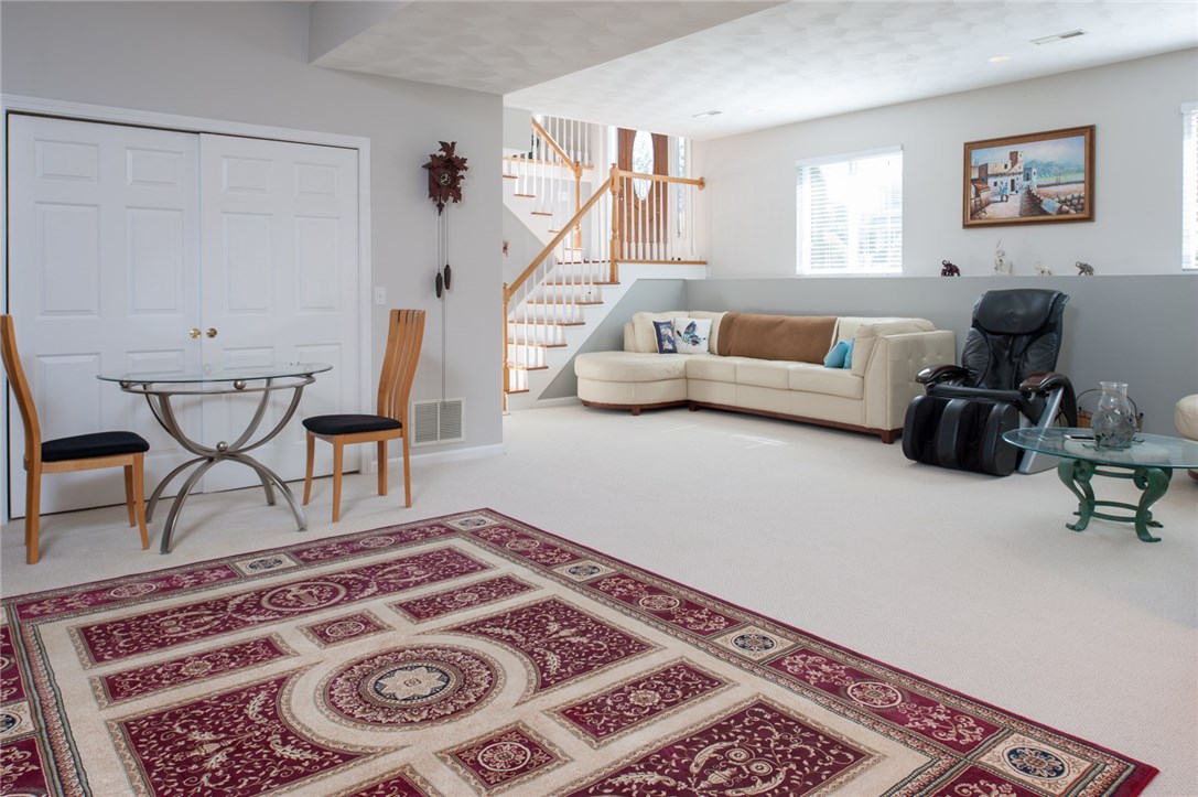 16 Hummingbird Lane Cranston, RI 02921 - Photo 24 of 40 Gallery Image 24