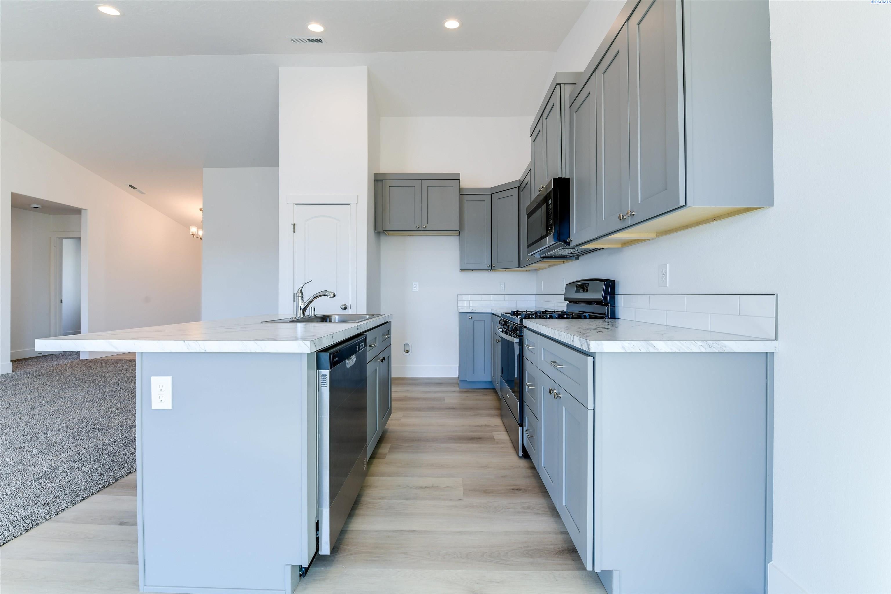 905 North Euclid Road Grandview, WA 98930 - Photo 11 of 25 Gallery Image 11