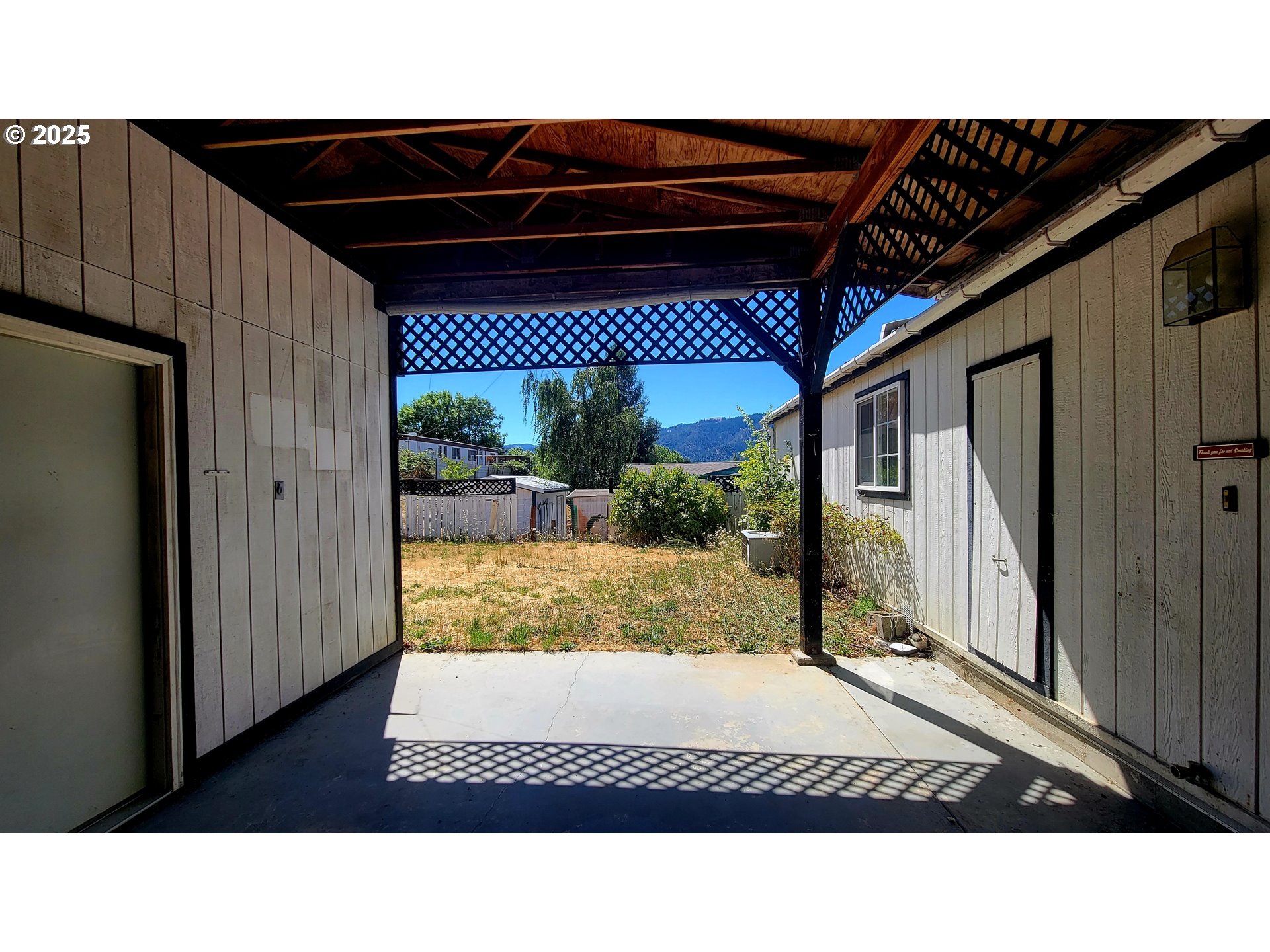 193 Clark Street Myrtle Creek, OR 97457 - Photo 6 of 31 a black and white photo of a house