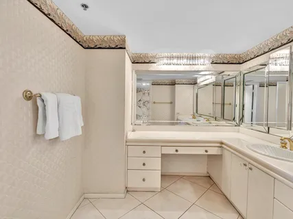 $1,245,000 | 4740 South Ocean Boulevard, Unit 606, Highland Beach, FL 33487