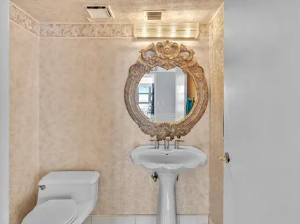 $1,245,000 | 4740 South Ocean Boulevard, Unit 606, Highland Beach, FL 33487