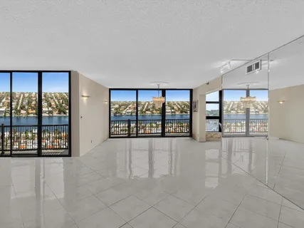 $1,245,000 | 4740 South Ocean Boulevard, Unit 606, Highland Beach, FL 33487