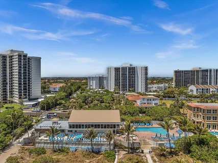 $1,245,000 | 4740 South Ocean Boulevard, Unit 606, Highland Beach, FL 33487