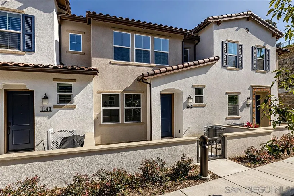 1141 Delpy View Point, Unit 8 Vista, CA 92084 - Photo 1 of 5 Gallery Image 1