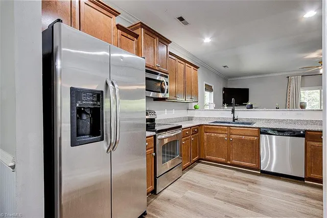 $389,900 | 165 Homeplace Drive, Randleman, NC 27317