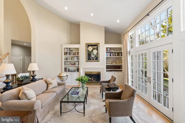 $9,000 | 7440 Old Maple Square, McLean, VA 22102