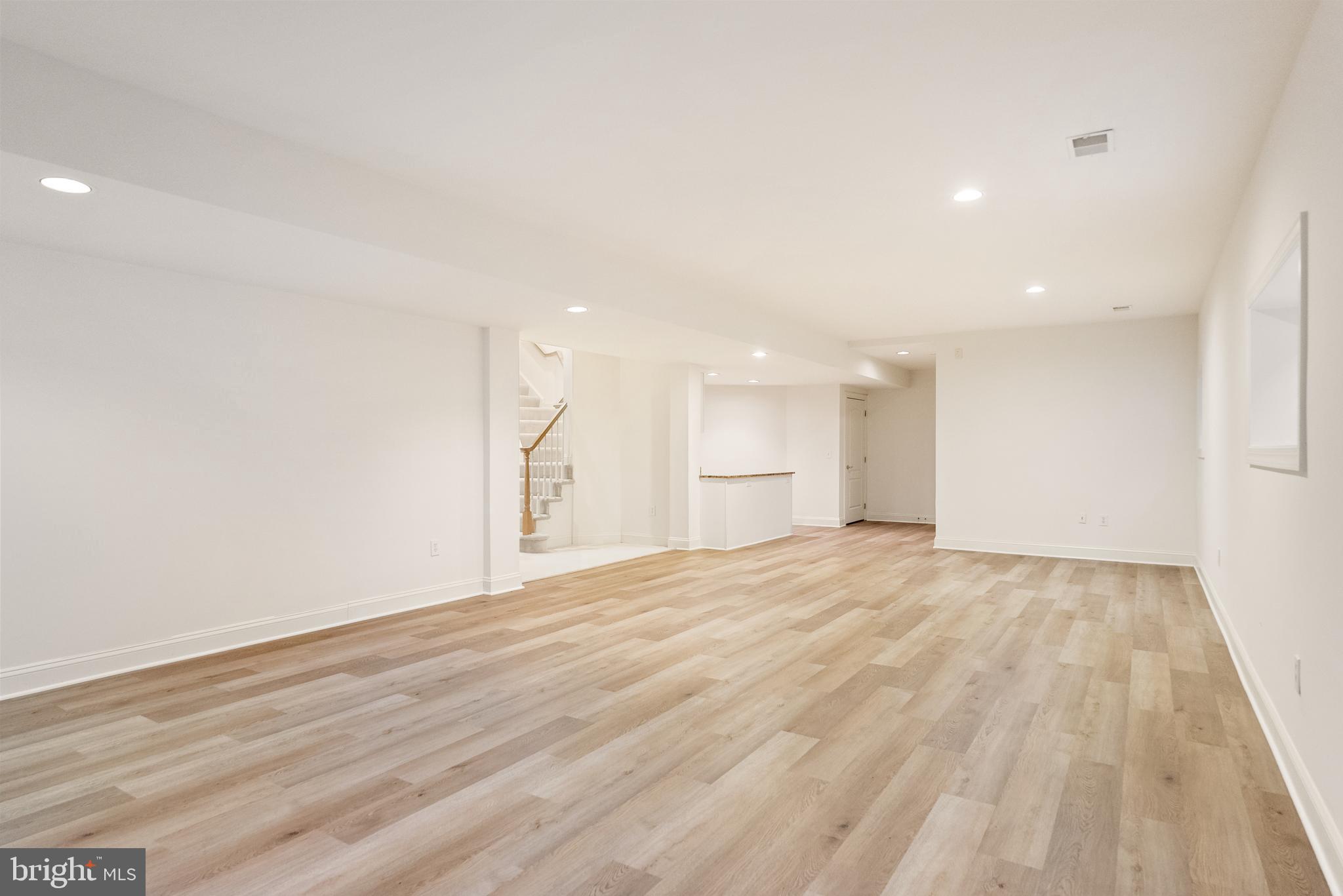 7440 Old Maple Square McLean, VA 22102 - Photo 32 of 43