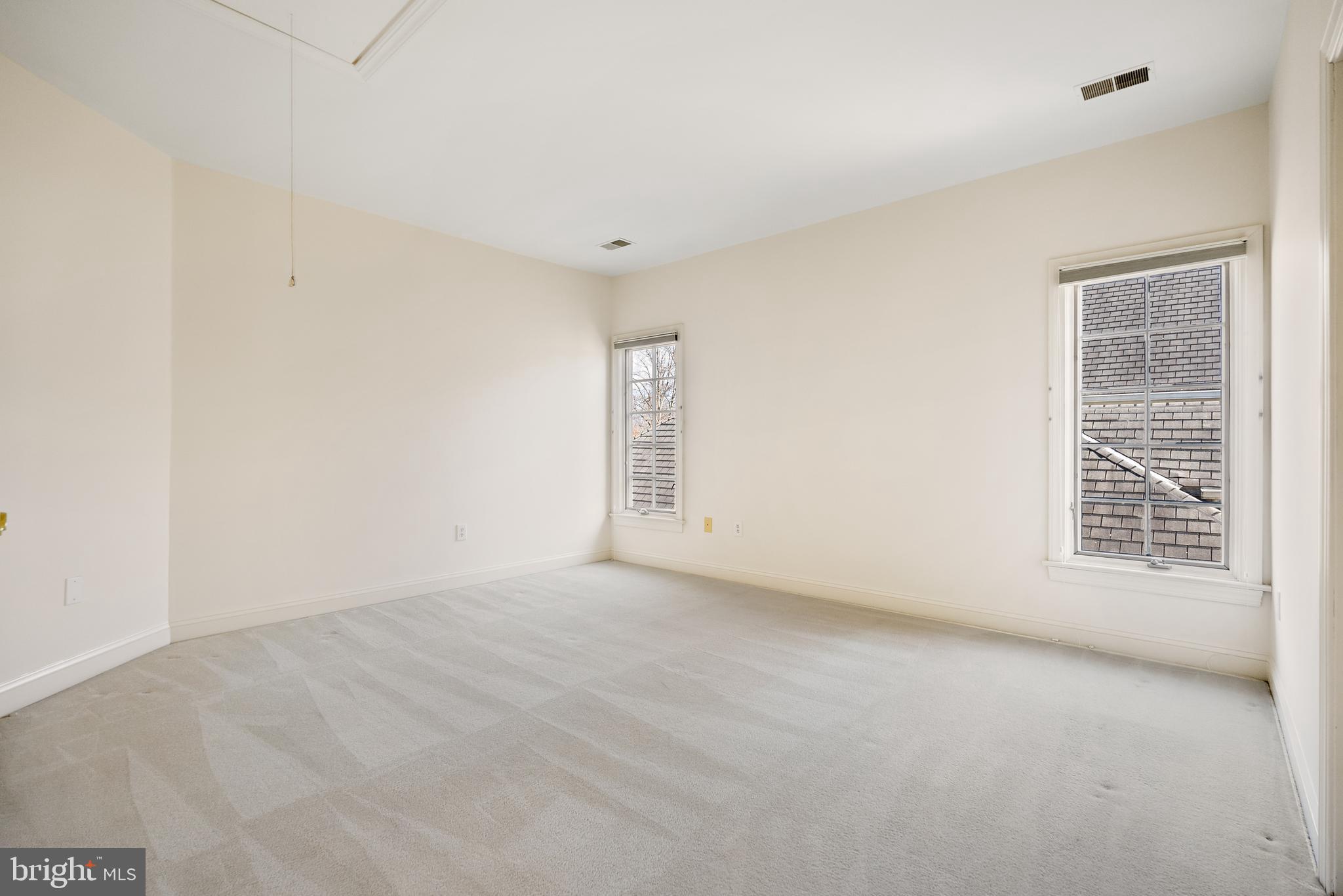 7440 Old Maple Square McLean, VA 22102 - Photo 37 of 43