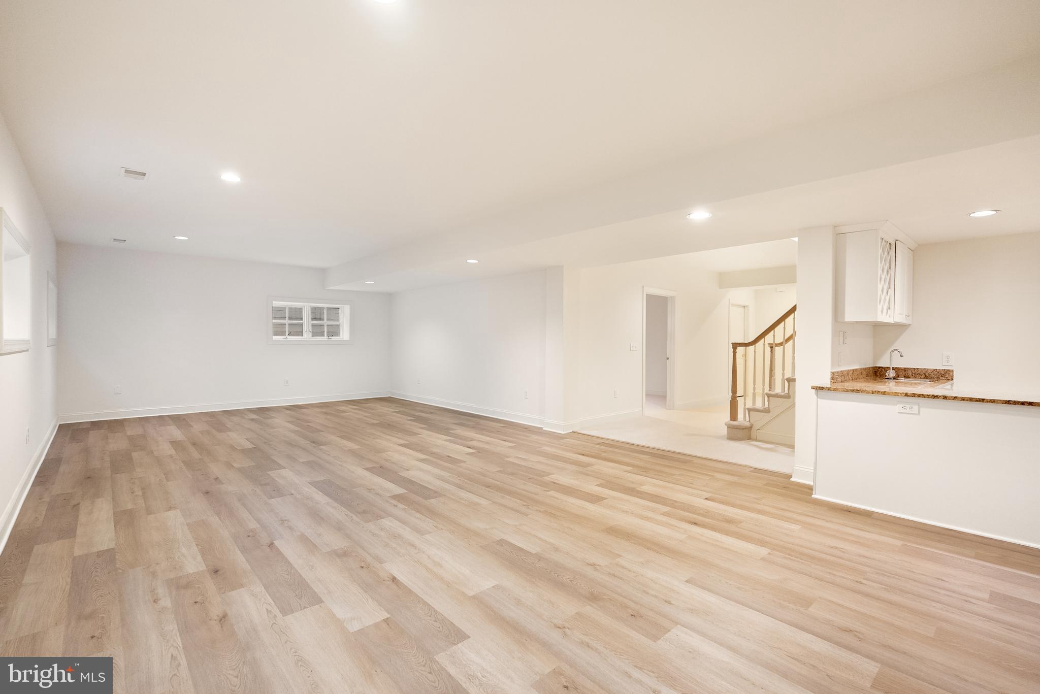 7440 Old Maple Square McLean, VA 22102 - Photo 38 of 43