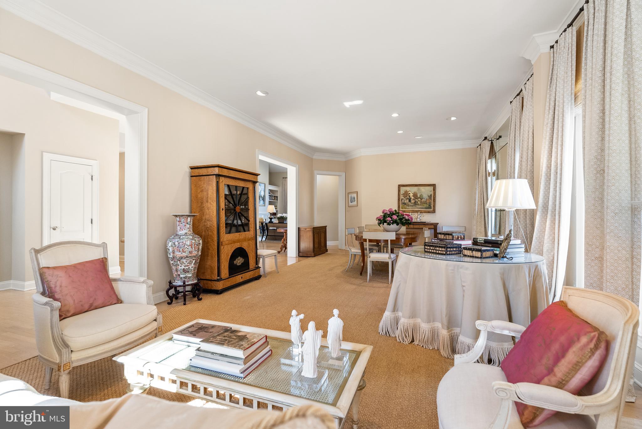 7440 Old Maple Square McLean, VA 22102 - Photo 7 of 43