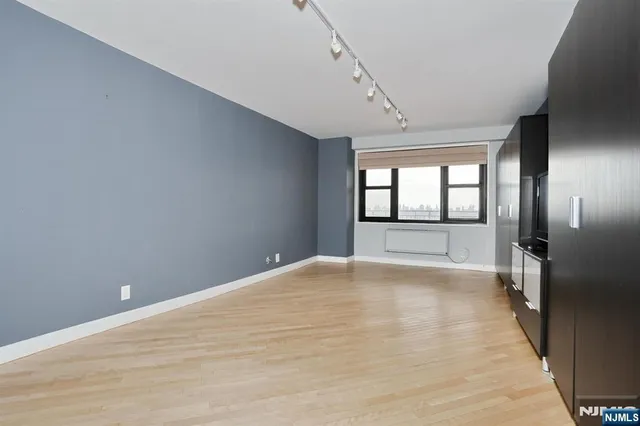 $495,000 | 7855 Boulevard East, Unit 11E, North Bergen, NJ 07047