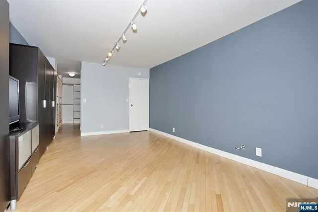 $495,000 | 7855 Boulevard East, Unit 11E, North Bergen, NJ 07047