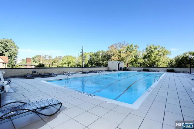 $495,000 | 7855 Boulevard East, Unit 11E, North Bergen, NJ 07047