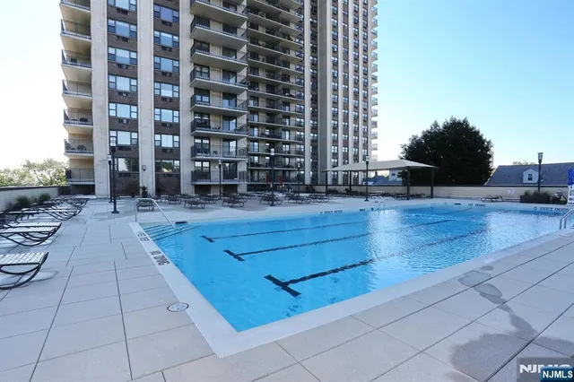 $495,000 | 7855 Boulevard East, Unit 11E, North Bergen, NJ 07047