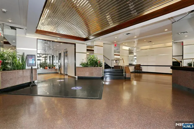 $495,000 | 7855 Boulevard East, Unit 11E, North Bergen, NJ 07047