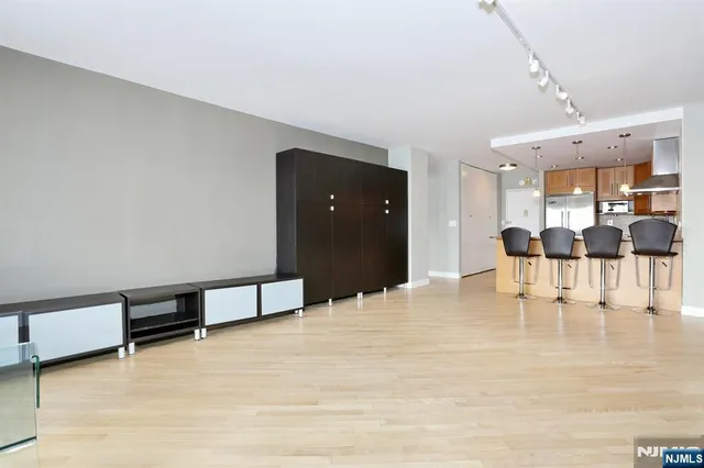 $495,000 | 7855 Boulevard East, Unit 11E, North Bergen, NJ 07047