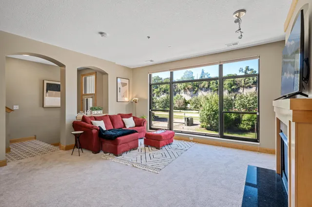 $385,000 | 290 Spring Street, St. Paul, MN 55102