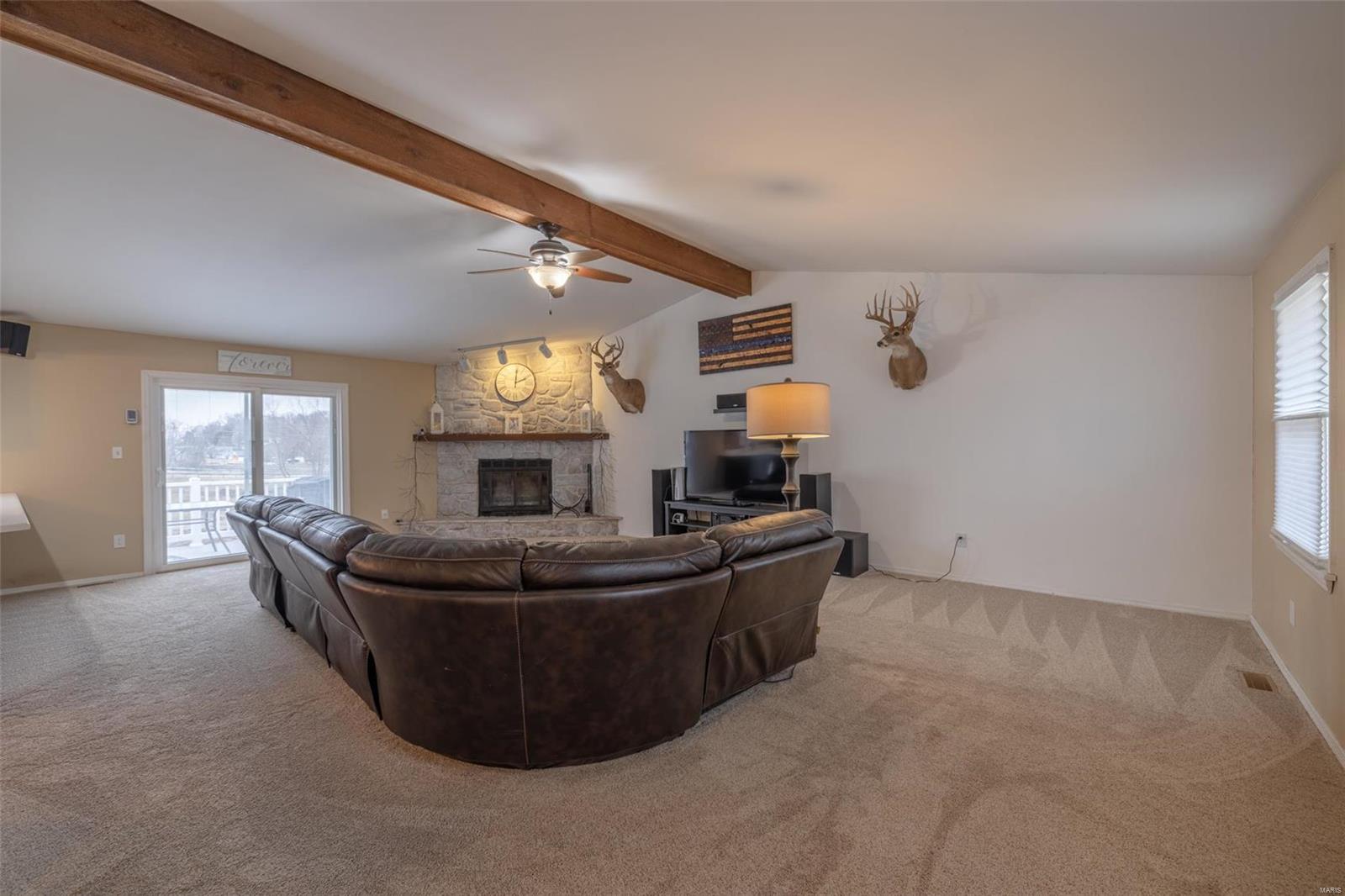 133 Hunters Ridge St. Charles, MO 63301 - Photo 4 of 24 Gallery Image 4